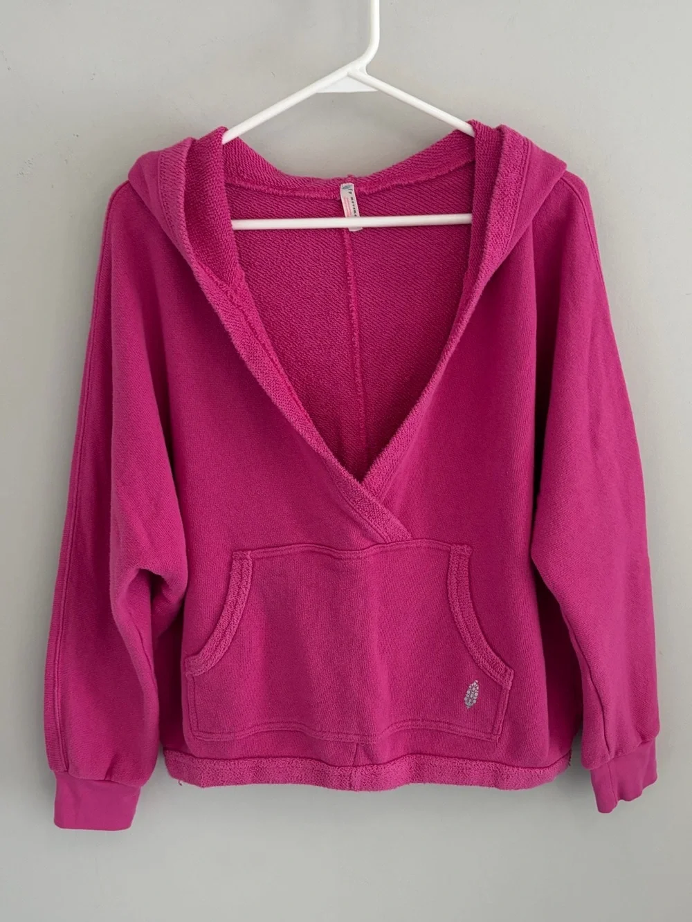 FP Movement Oversized Cropped Reyes Hoodie. - Picture 12 of 12